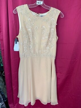 NARCES Elegant Cream Embroidered Dress
